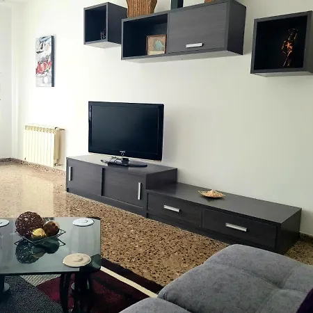 Piso Amplio De 3 Habitaciones, 2 Banos, Ascensor Y Parking Burriana Exterior photo